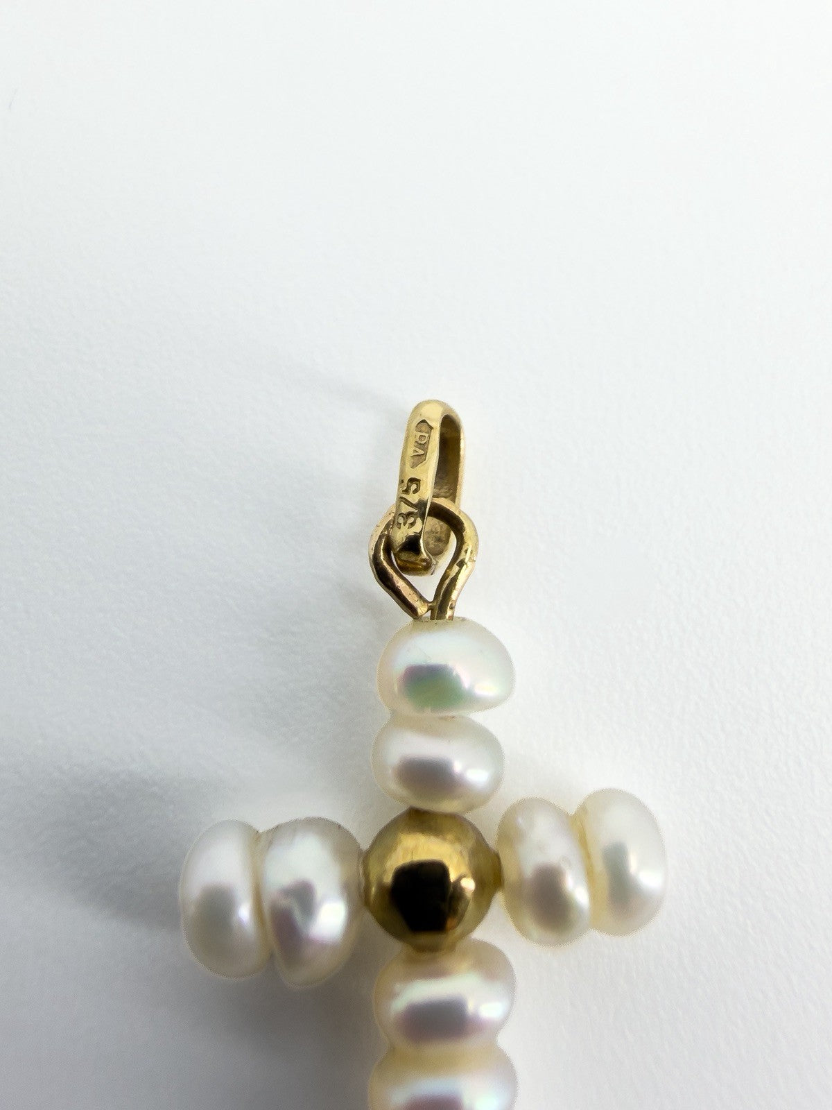 Tiny Vintage 9ct Gold Freshwater Pearl Christian Cross Pendant / Charm 375
