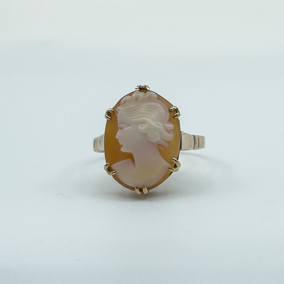 Vintage 9ct Gold Large Chunky Carved Cameo Ring 375 Size P