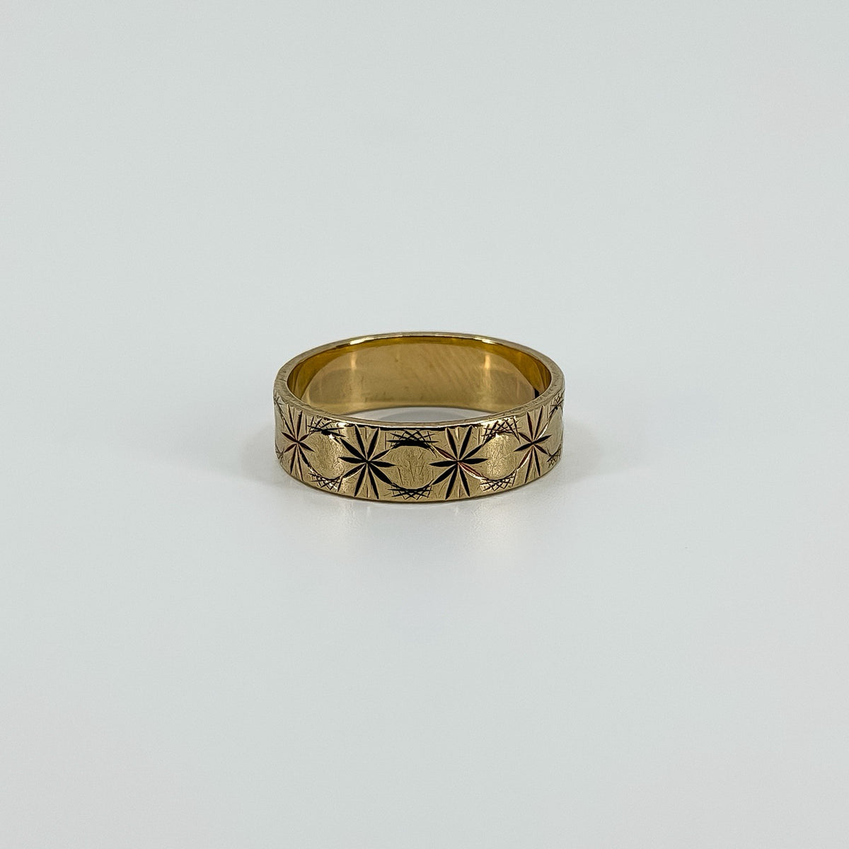 Vintage 9ct Gold Celestial Starry Engraved Full Band Ring 375 Size O (1977)