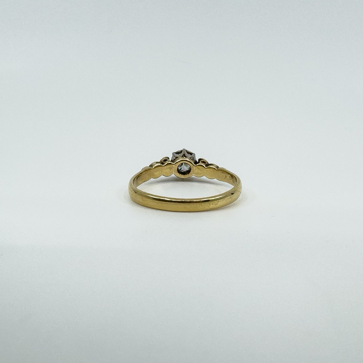 Vintage 18ct Gold & Platinum 0.20ct Diamond Solitaire Ring 750 Size N