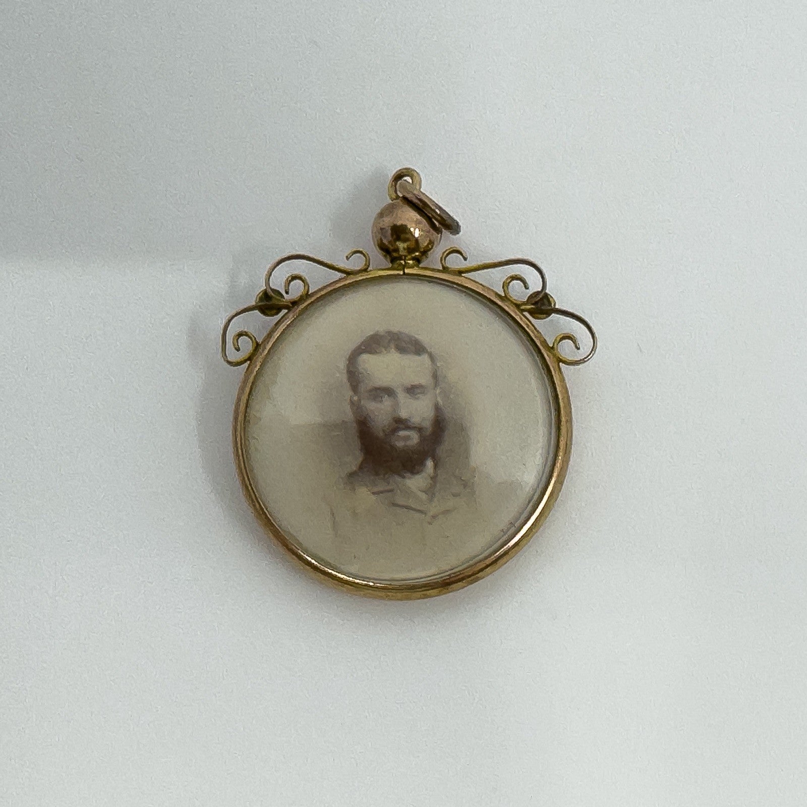 Antique 9ct Gold Turquoise Double Sided Glass Locket 375