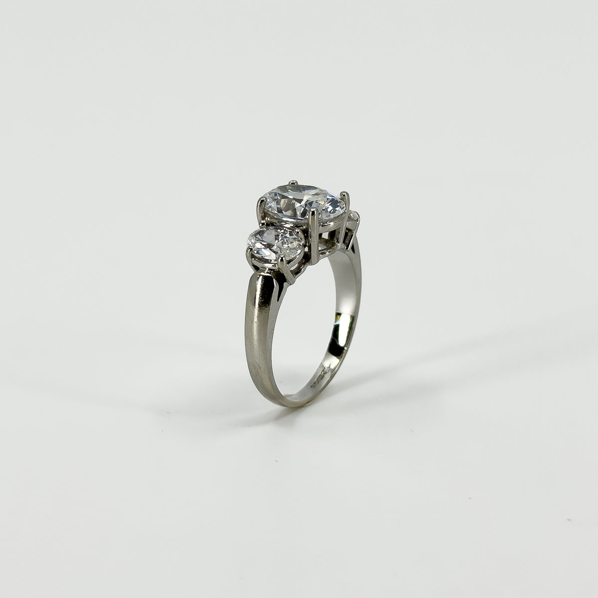 Chunky 9ct White Gold 2.30ct CZ Trilogy Engagment Ring 375 Size J