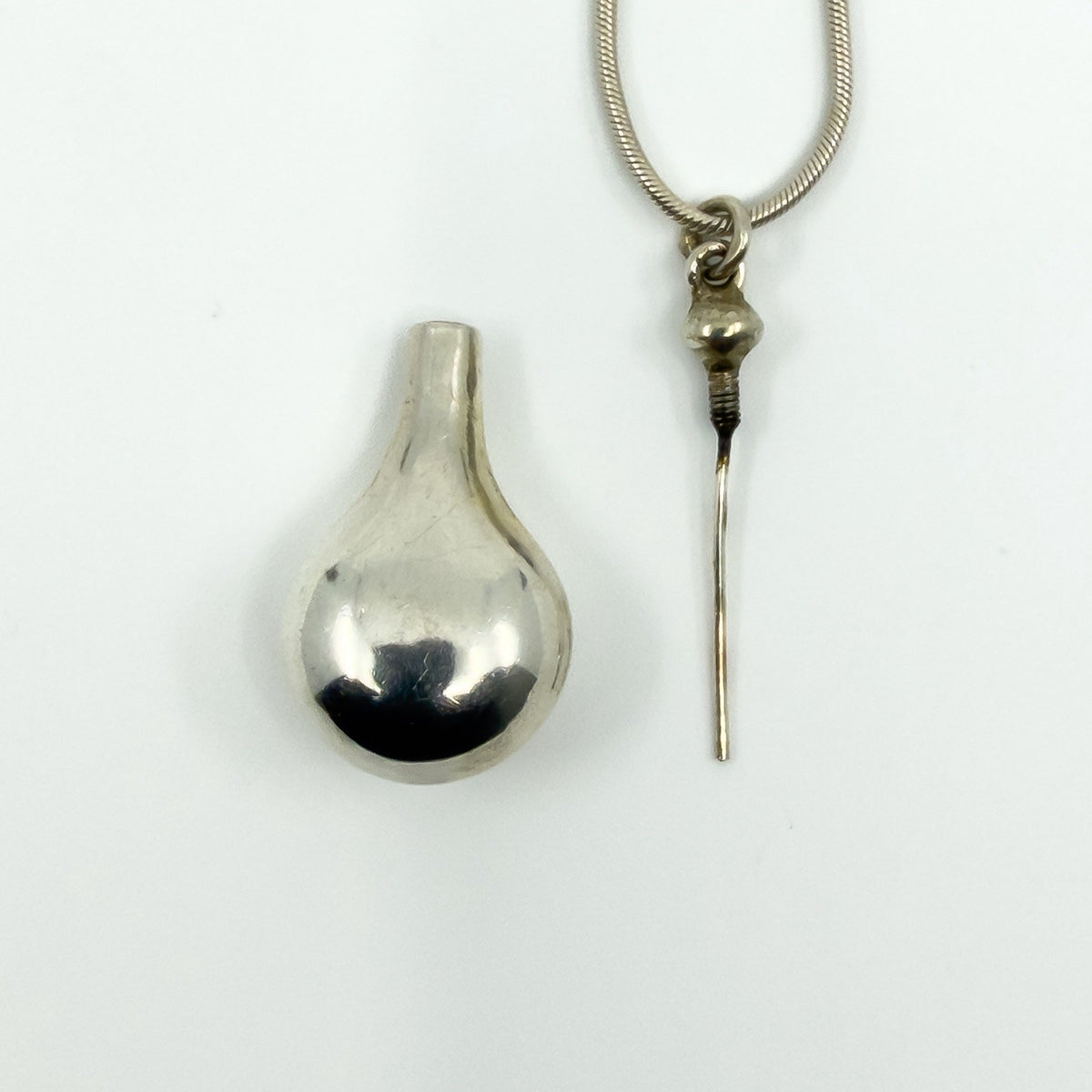 Vintage Sterling Silver Tear Drop Perfume Poison Bottle Pendant & 16" Chain 925