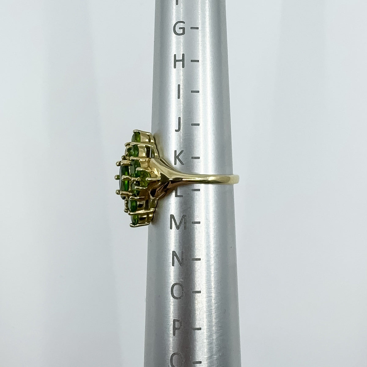 9ct Yellow Gold Green Tourmaline Cluster Ring 375 Size K