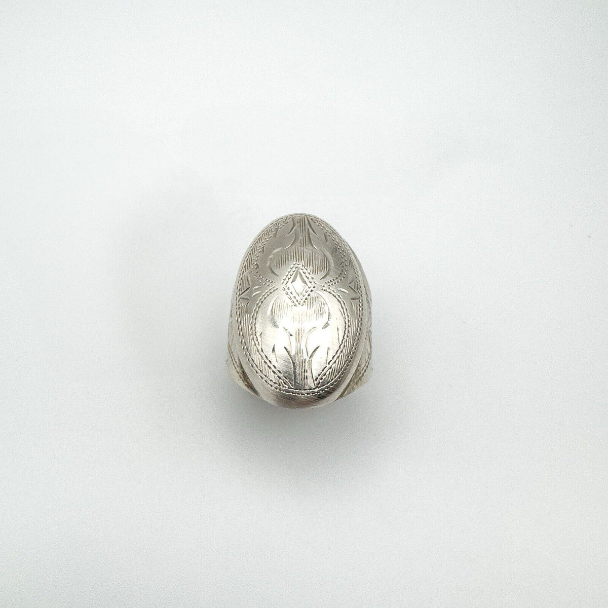 Large Chunky Oval Vintage Engraved Ring in Sterling Silver 925 Size P - Q by DPG