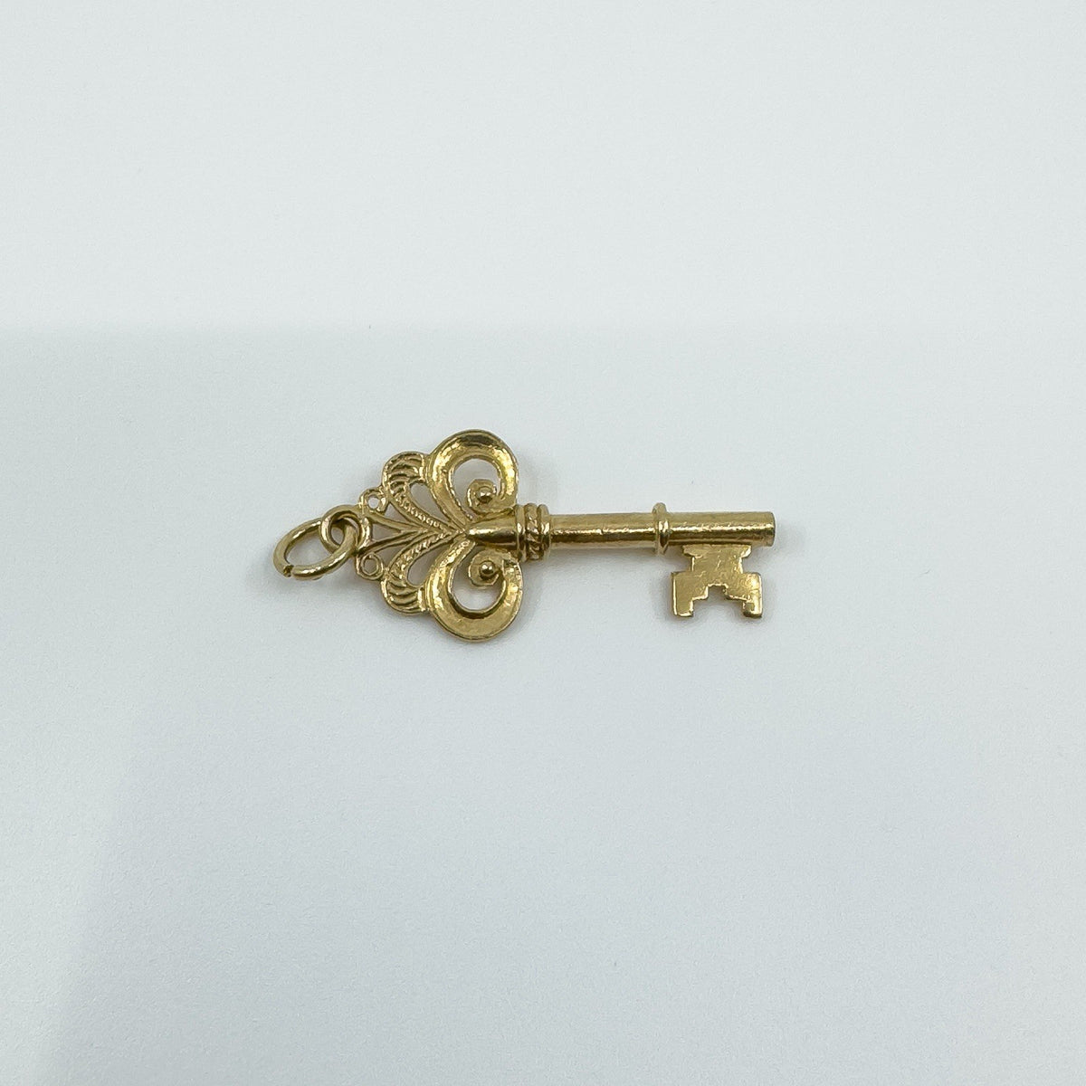 Large Vintage 10ct Gold Key Pendant / Charm