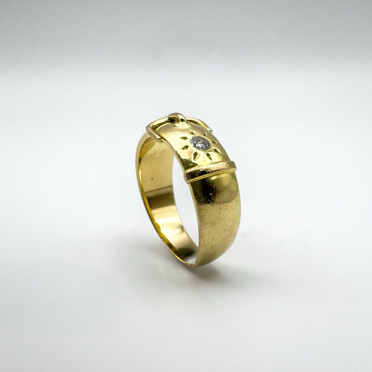 Vintage 18ct Gold 0.20ct Double Diamond Buckle Ring Size P Heavy 7g 6.9mm Band