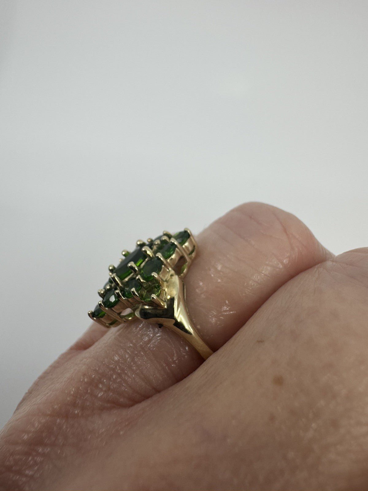 9ct Yellow Gold Green Tourmaline Cluster Ring 375 Size K