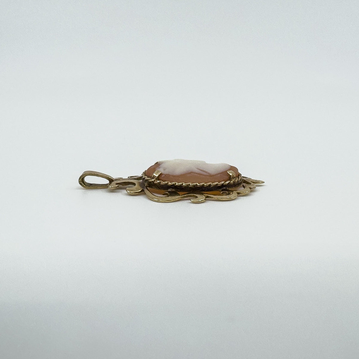 Vintage 9ct Gold Oval Carved Shell Cameo Pendant 375