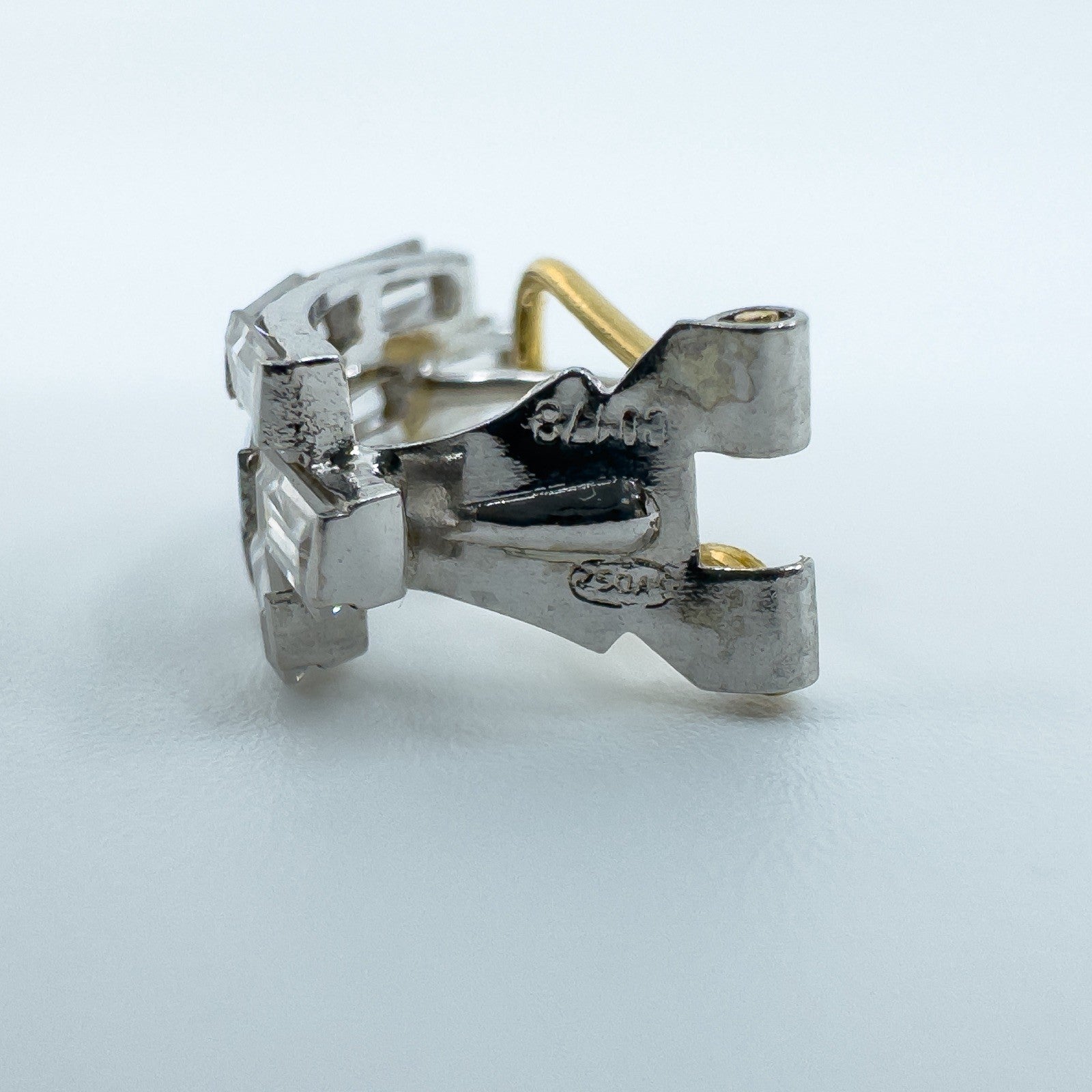 18ct Gold Rectangular CZ Baguette Lever Back Earrings 750