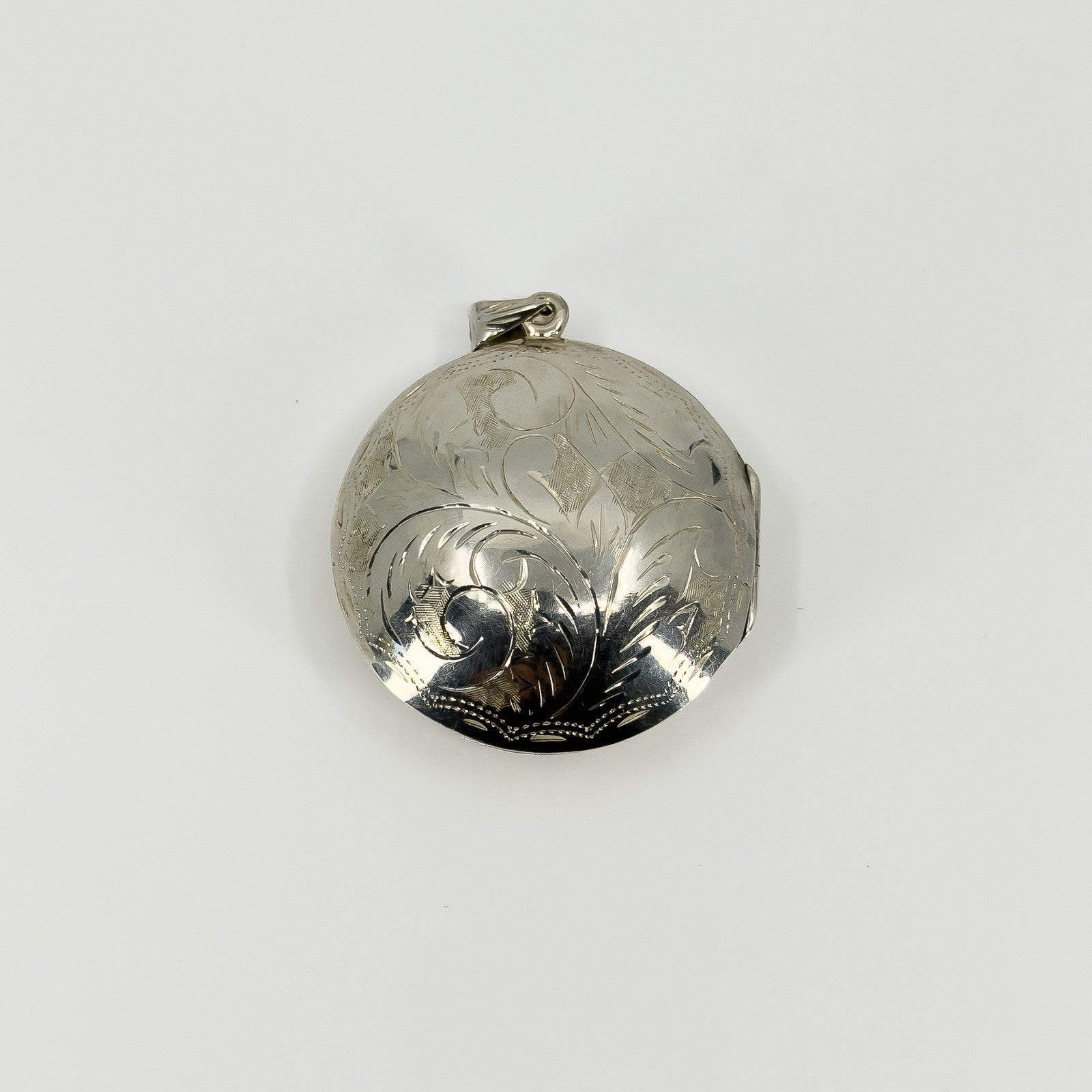 Vintage Sterling Silver Large Chunky Round Photo Locket 925