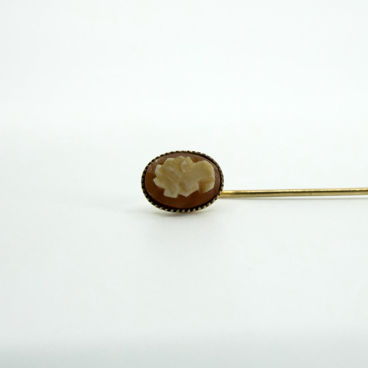 Vintage 9ct Cameo Shell Left Facing Stick Pin 375 (London 1980)