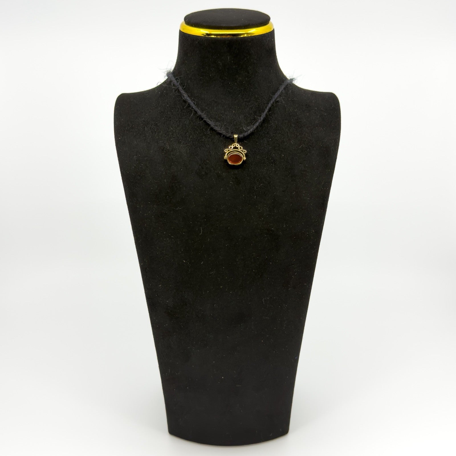 Vintage 9ct Gold Double Sided Black Onyx & Carnelian Fob 375