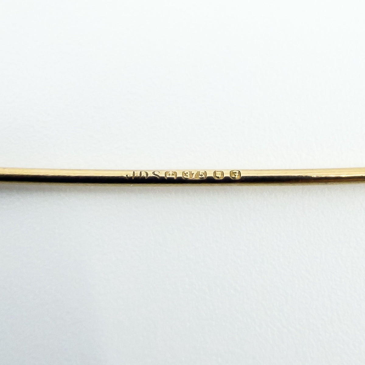 Vintage 9ct Cameo Shell Left Facing Stick Pin 375 (London 1980)