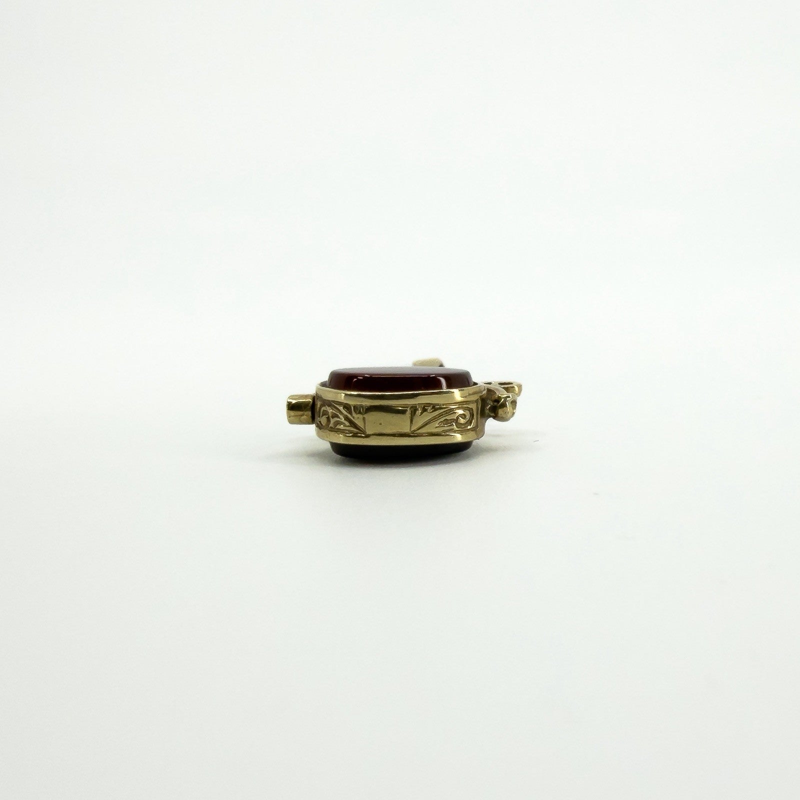 Vintage 9ct Gold Double Sided Black Onyx & Carnelian Fob 375