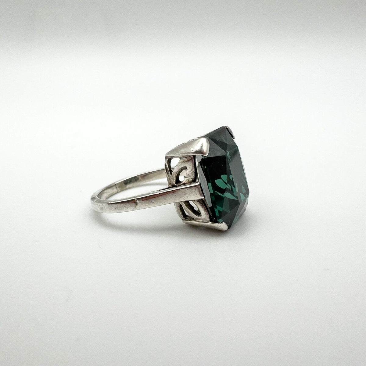 Large Green 6ct CZ Emerald Solitaire Ring in Sterling Silver 925 Size L - M
