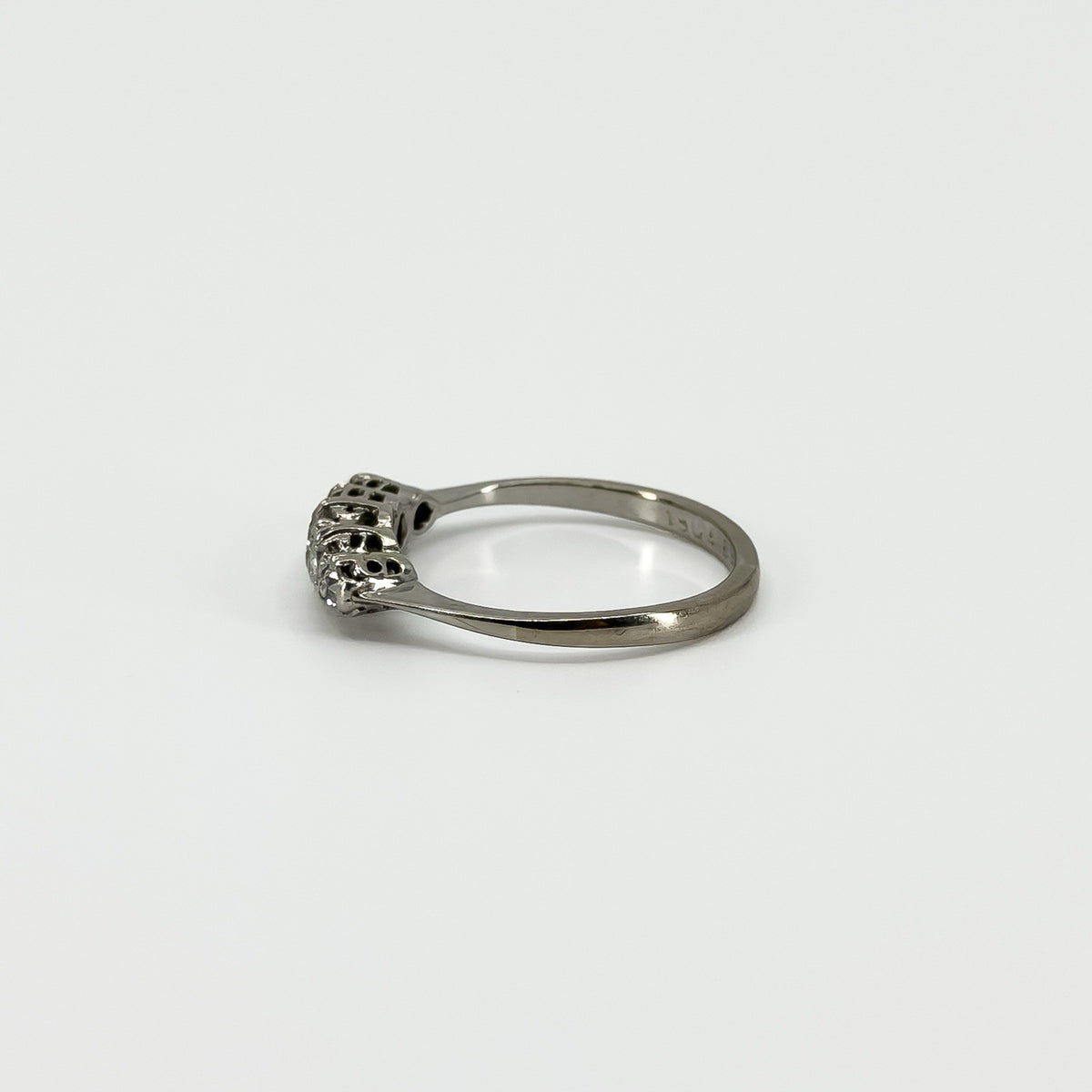 Vintage 18ct White Gold 0.82ct Diamond 5 Stone Ring 750 Size M