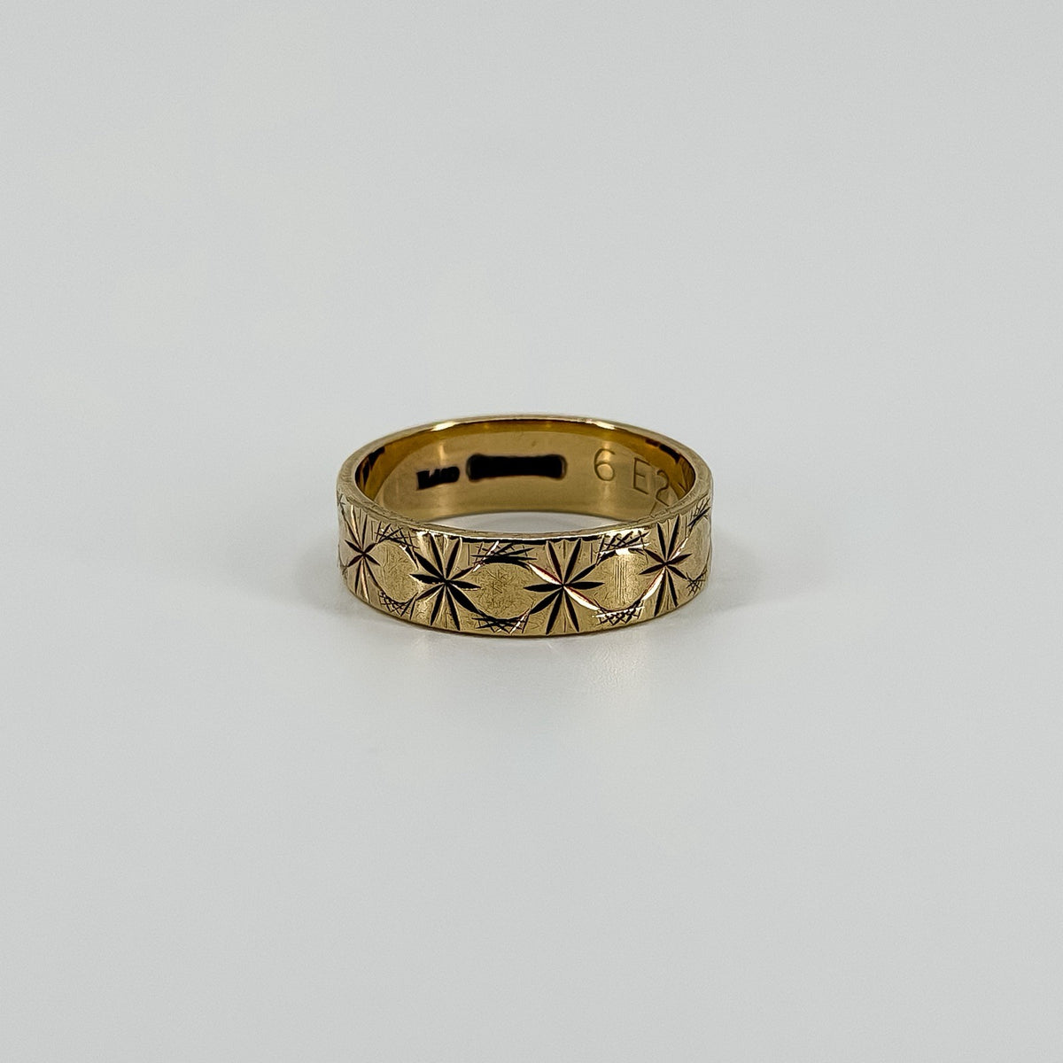 Vintage 9ct Gold Celestial Starry Engraved Full Band Ring 375 Size O (1977)