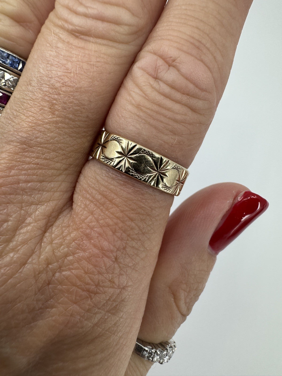 Vintage 9ct Gold Celestial Starry Engraved Full Band Ring 375 Size O (1977)