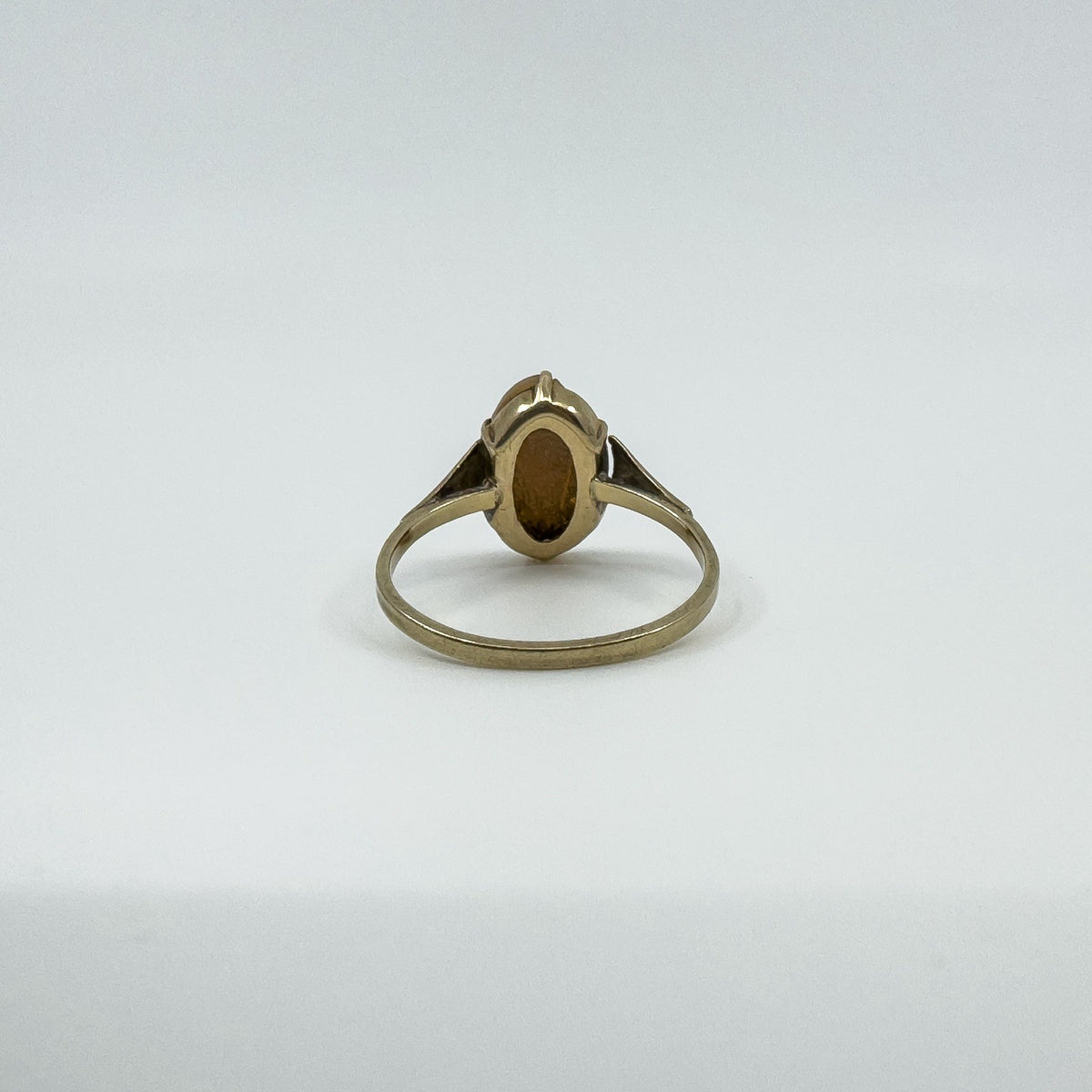 Vintage 9ct Gold Small Left Facing Carved Cameo Ring 375 Size P