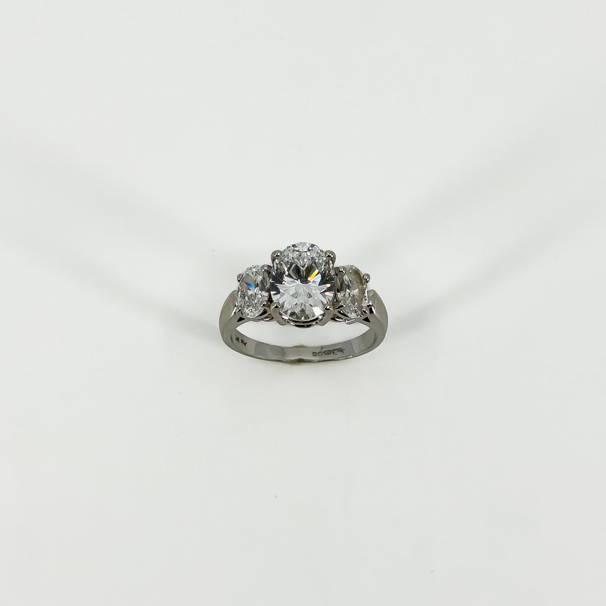 Chunky 9ct White Gold 2.30ct CZ Trilogy Engagment Ring 375 Size J