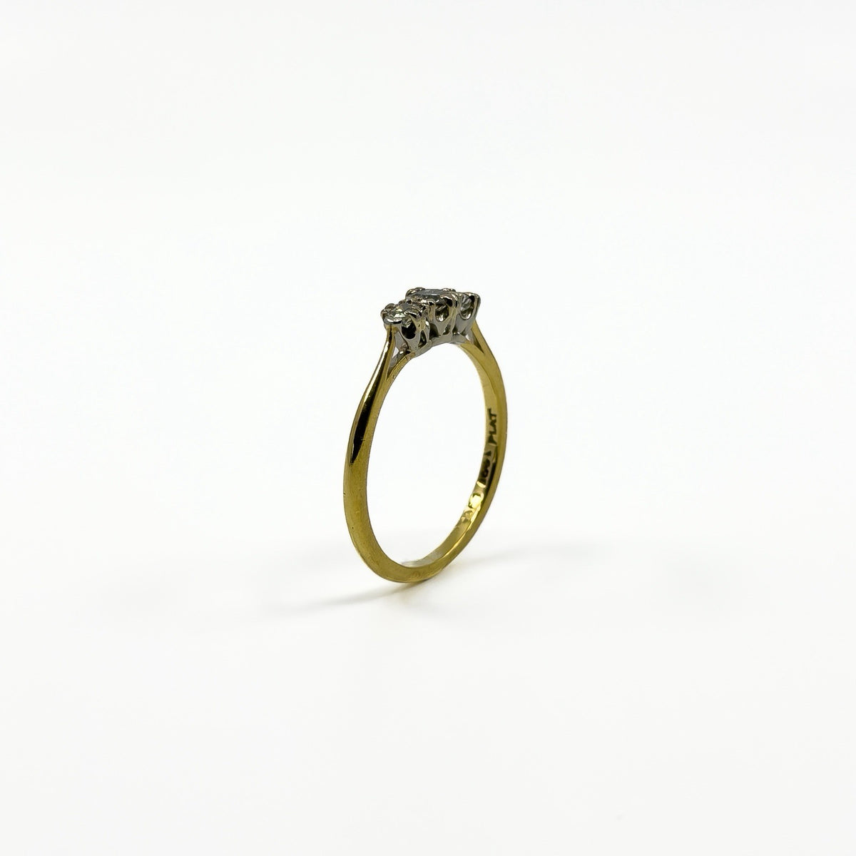 Vintage 18ct Gold 0.30ct Diamond Trilogy Ring 750 Size Q