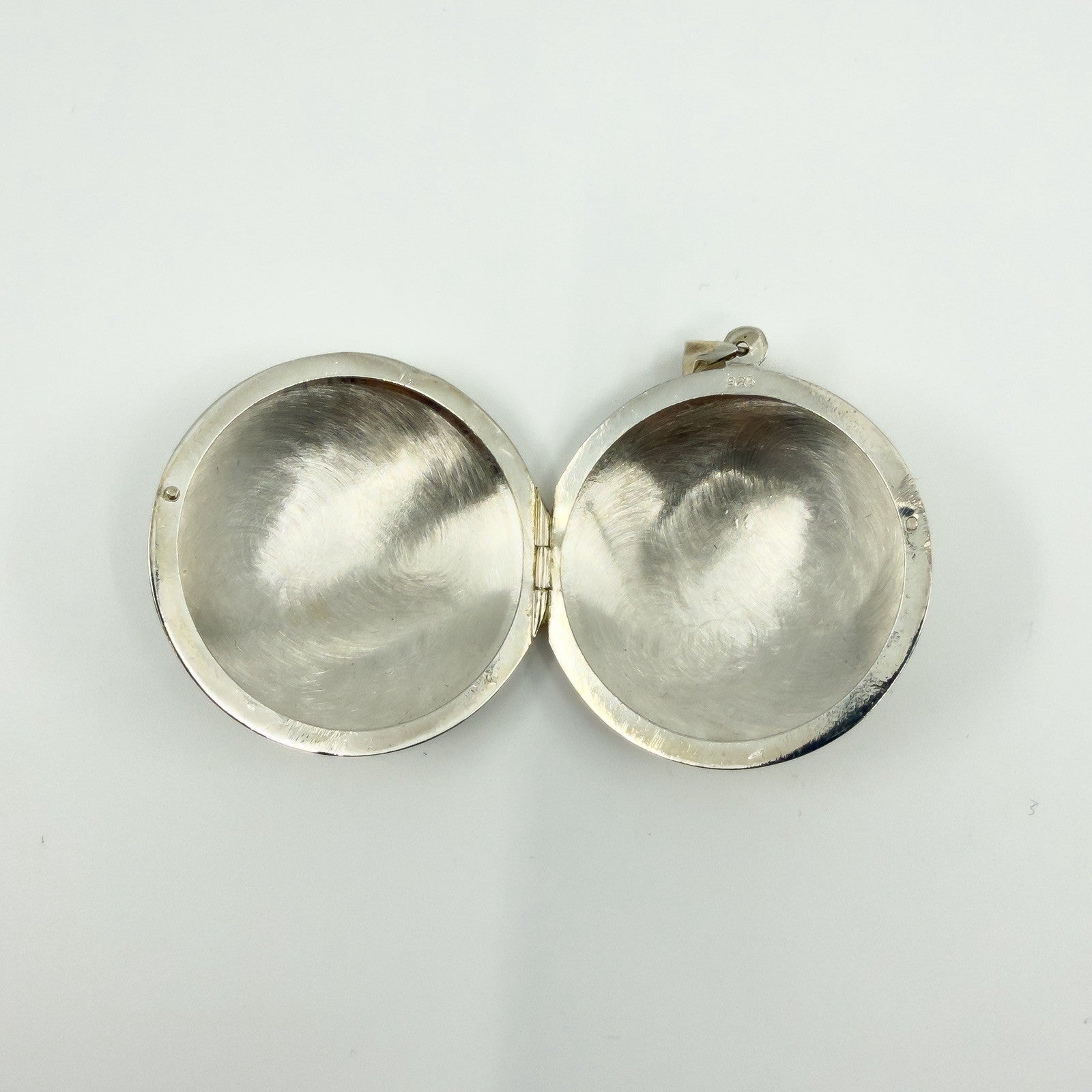 Vintage Sterling Silver Large Chunky Round Photo Locket 925 (1994)