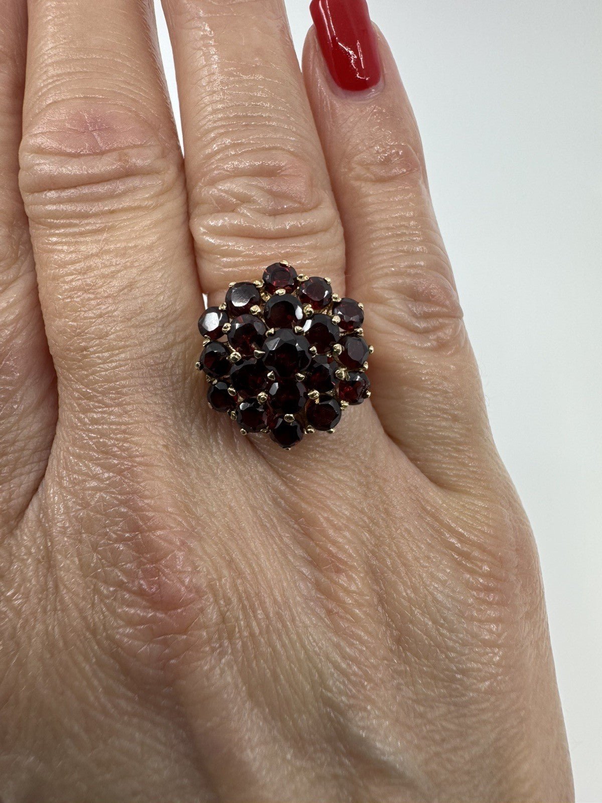 Large Vintage 9ct Gold Garnet Cocktail Cluster Ring Size L