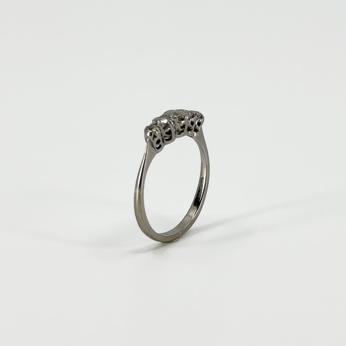 Vintage 18ct White Gold 0.82ct Diamond 5 Stone Ring 750 Size M