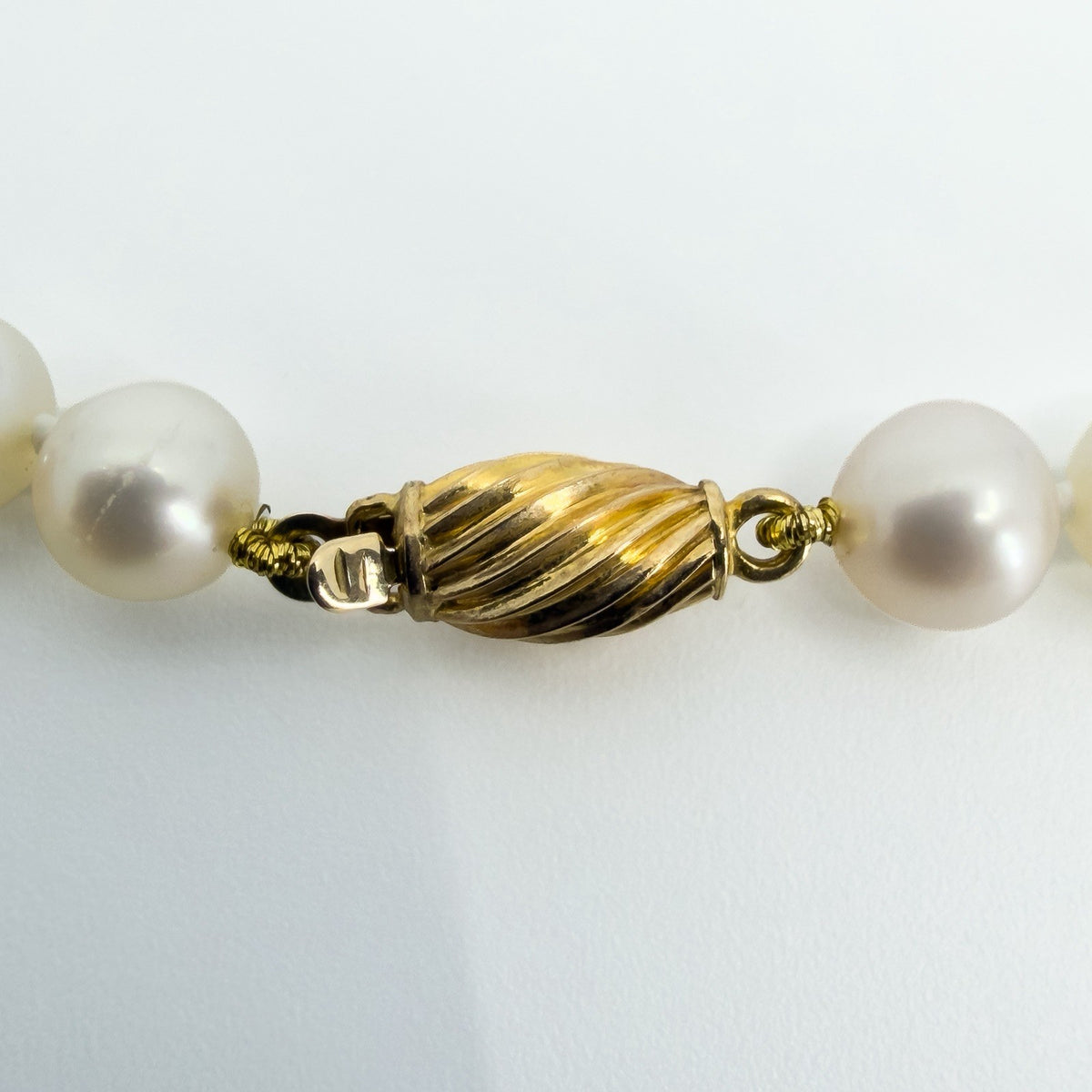 9ct Gold White 6mm Cultured Pearl 18” Necklace 375
