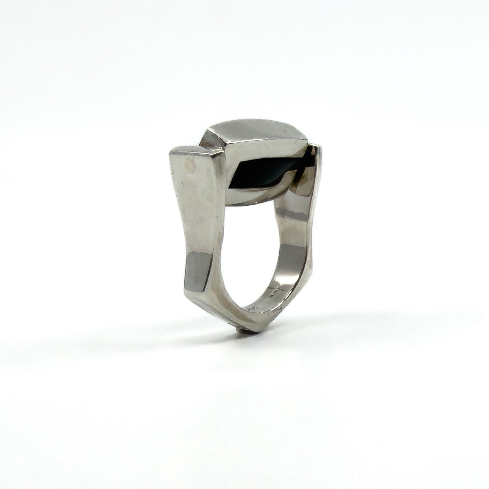 Chunky Sterling Silver Reversible Black Onyx & MOP Guess Ring Size L - M 925