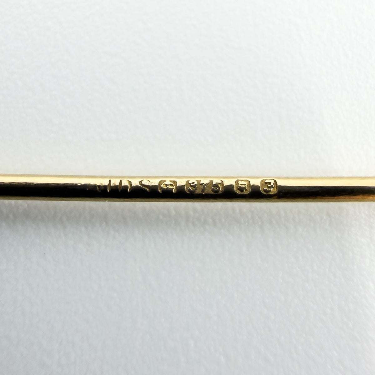 Vintage 9ct Cameo Shell Left Facing Stick Pin 375 (London 1980)