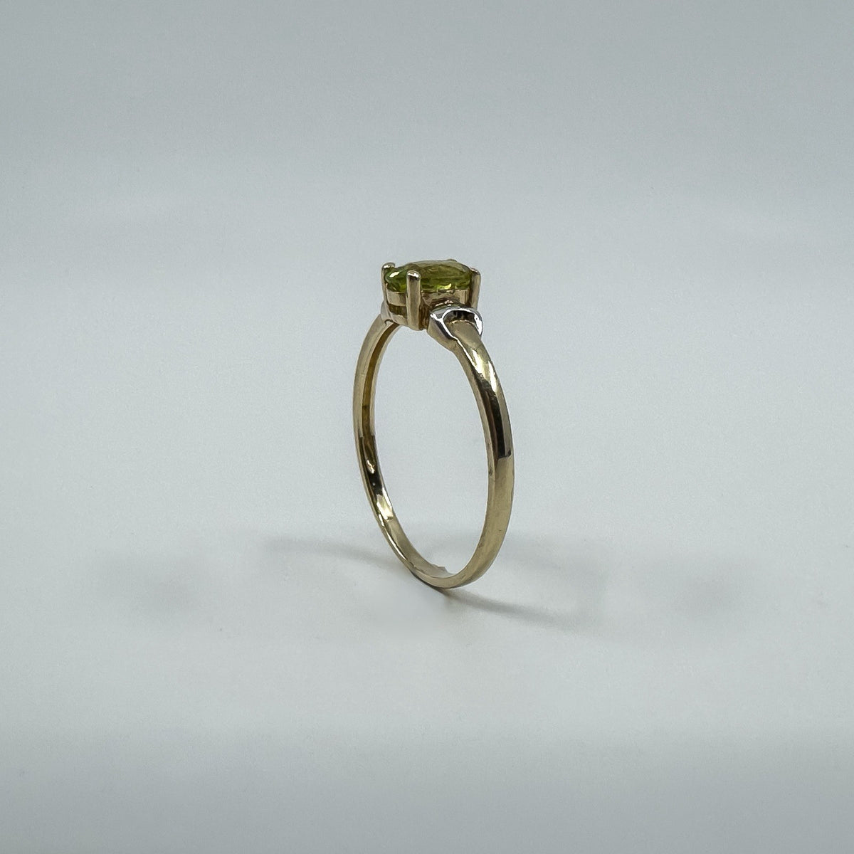 9ct Yellow Gold 0.40ct Peridot Solitaire Ring 375 Size L Engagement Stacking