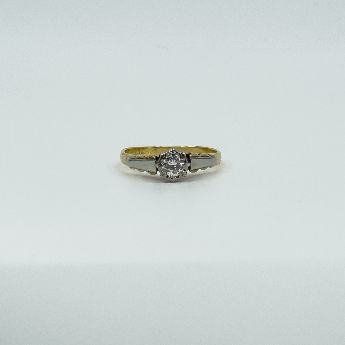 Vintage 18ct Gold & Platinum 0.20ct Diamond Solitaire Ring 750 Size N