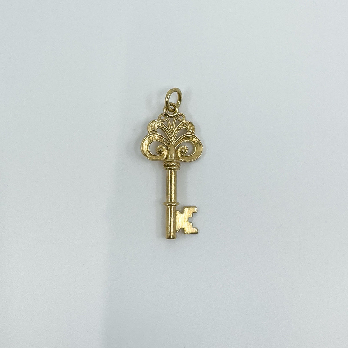 Large Vintage 10ct Gold Key Pendant / Charm