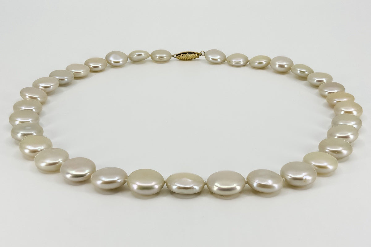 14ct Gold Cultured Freshwater Button / Disk Pearl 18” Necklace 585
