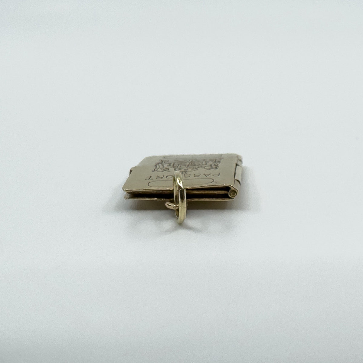 Vintage 9ct Gold Travel Passport Pendant/ Charm 375 Articulated