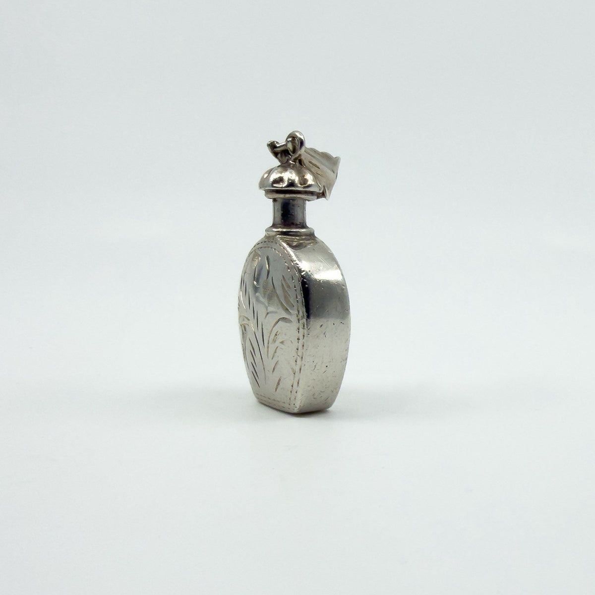 Chunky Sterling Silver Vintage Perfume / Poison Bottle Engraved Pendant 925