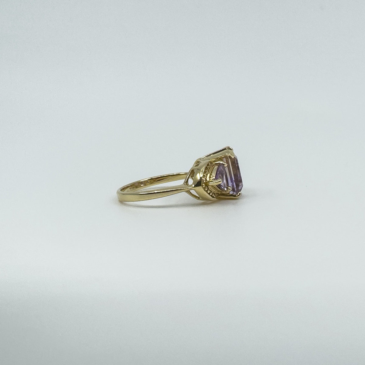 Chunky 9ct Gold 4ct Amethyst Trilogy Ring Size N Engagement Stacking