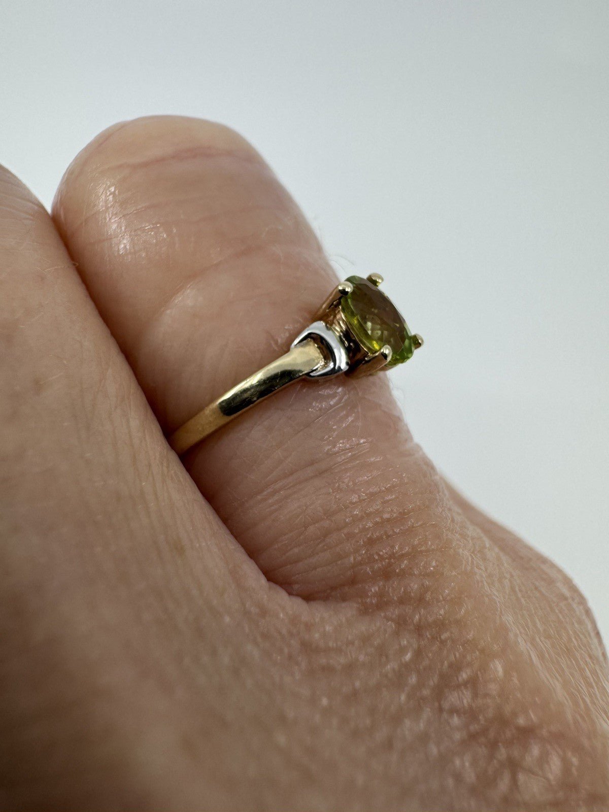 9ct Yellow Gold 0.40ct Peridot Solitaire Ring 375 Size L Engagement Stacking