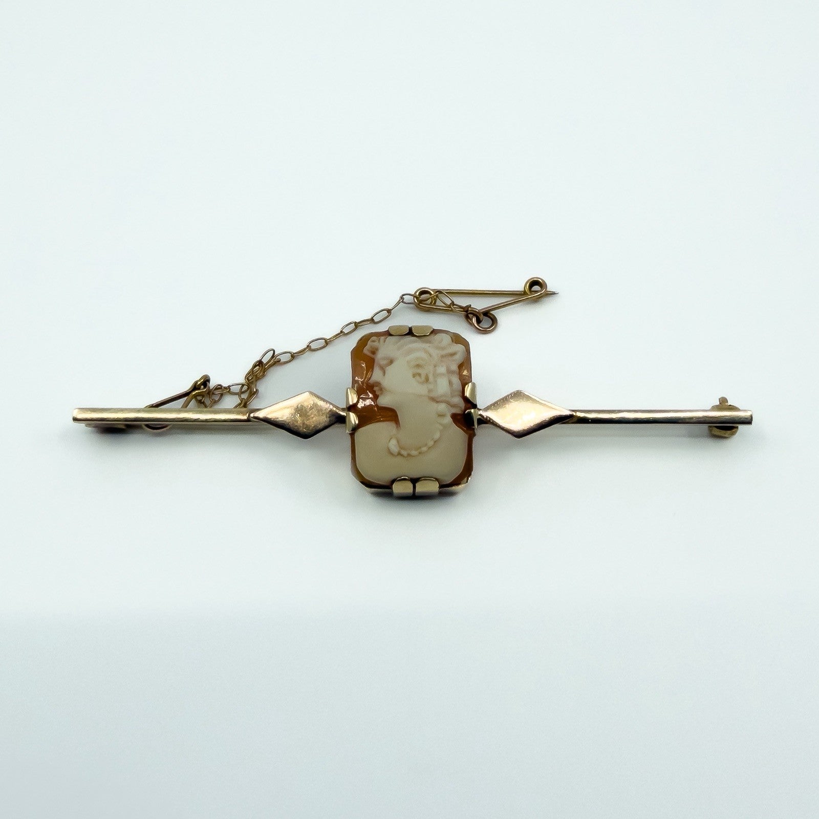 Large Antique / Art Deco 9ct Gold Left Facing Carved Shell Cameo Bar Brooch 375