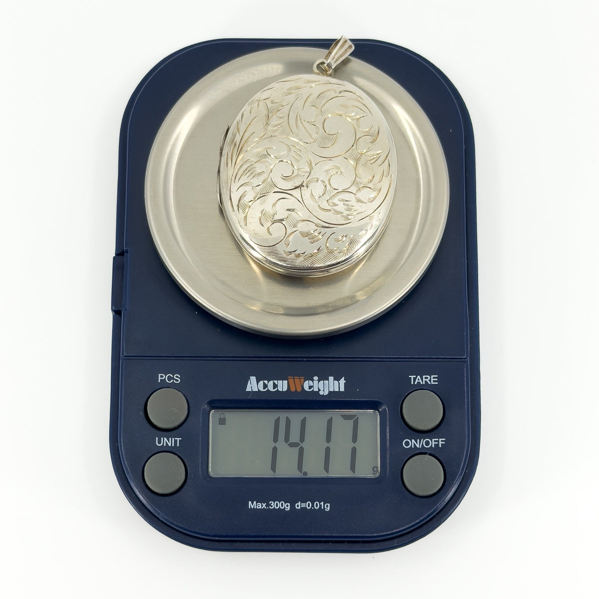 Vintage Sterling Silver Oval Floral Engraved Locket 925 (Birm 1975)
