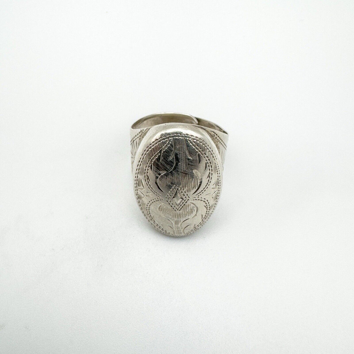 Large Chunky Oval Vintage Engraved Ring in Sterling Silver 925 Size P - Q by DPG