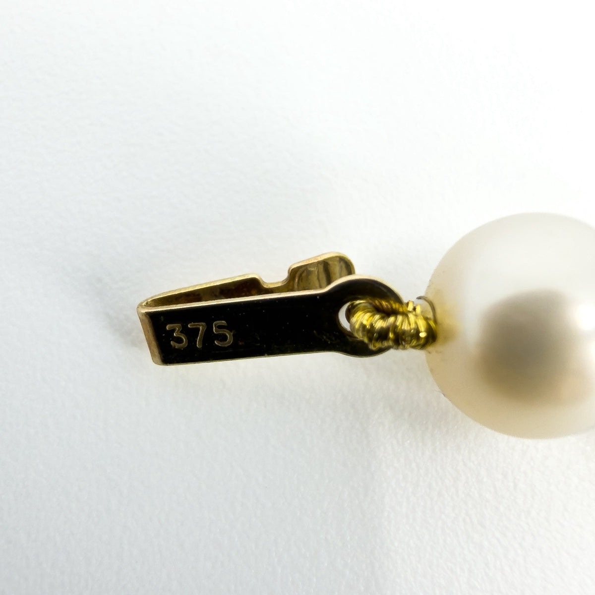 9ct Gold White 6mm Cultured Pearl 18” Necklace 375