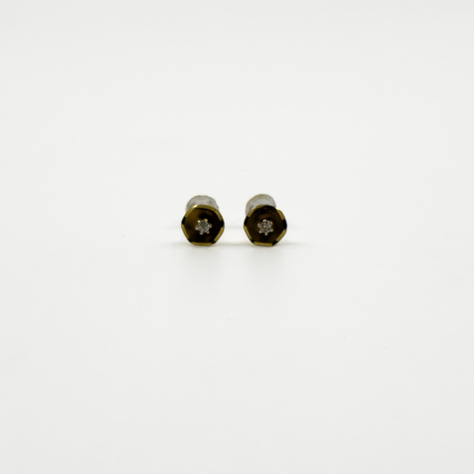 Vintage 9ct Gold Tiny Diamond Solitaire Stud Earrings 375 (1978)
