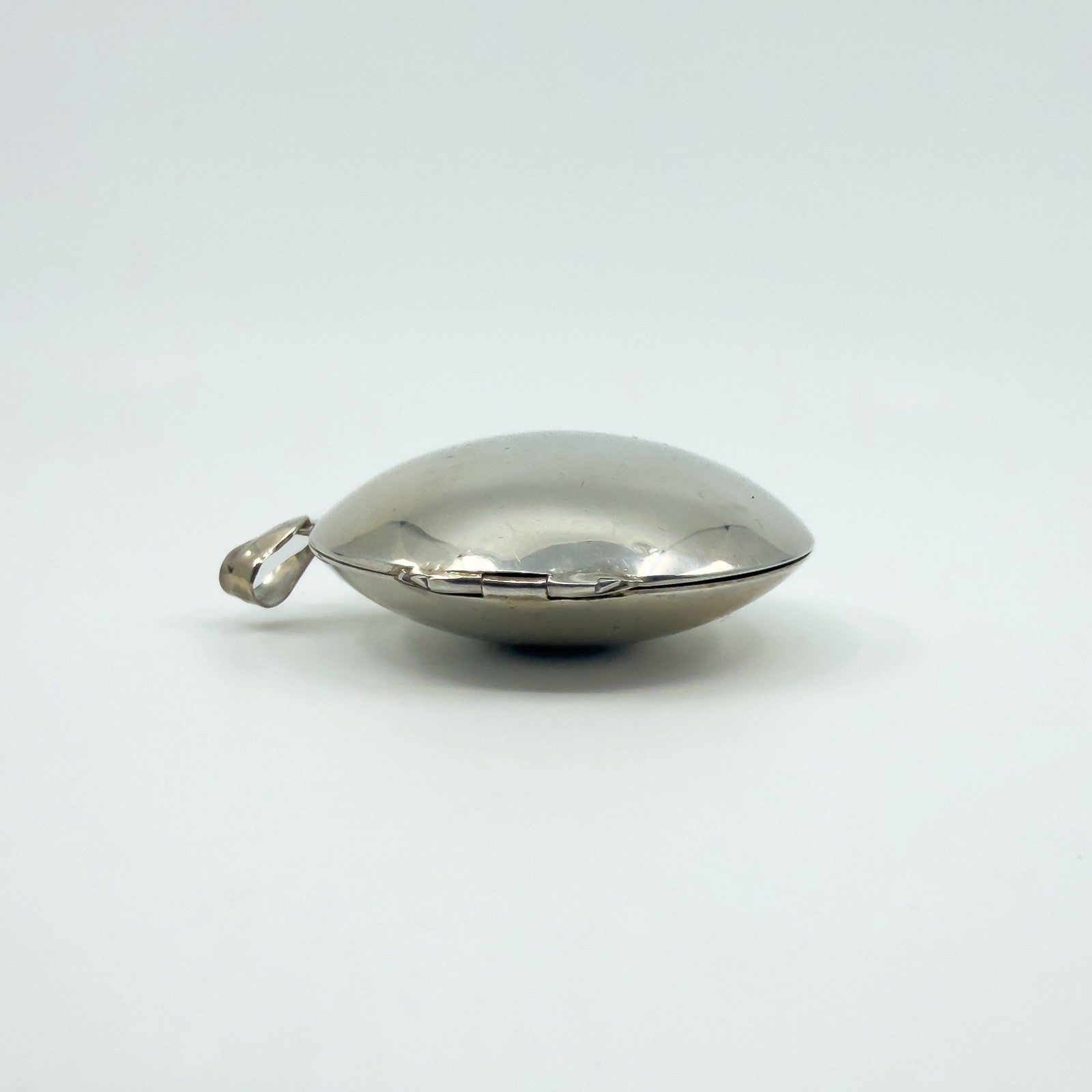 Vintage Sterling Silver Large Chunky Round Photo Locket 925 (1994)
