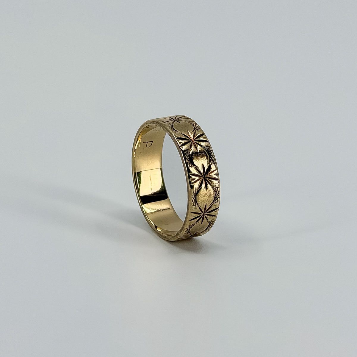 Vintage 9ct Gold Celestial Starry Engraved Full Band Ring 375 Size O (1977)