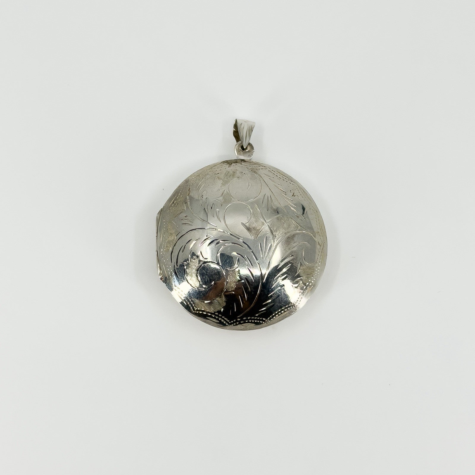 Vintage Sterling Silver Large Chunky Round Photo Locket 925