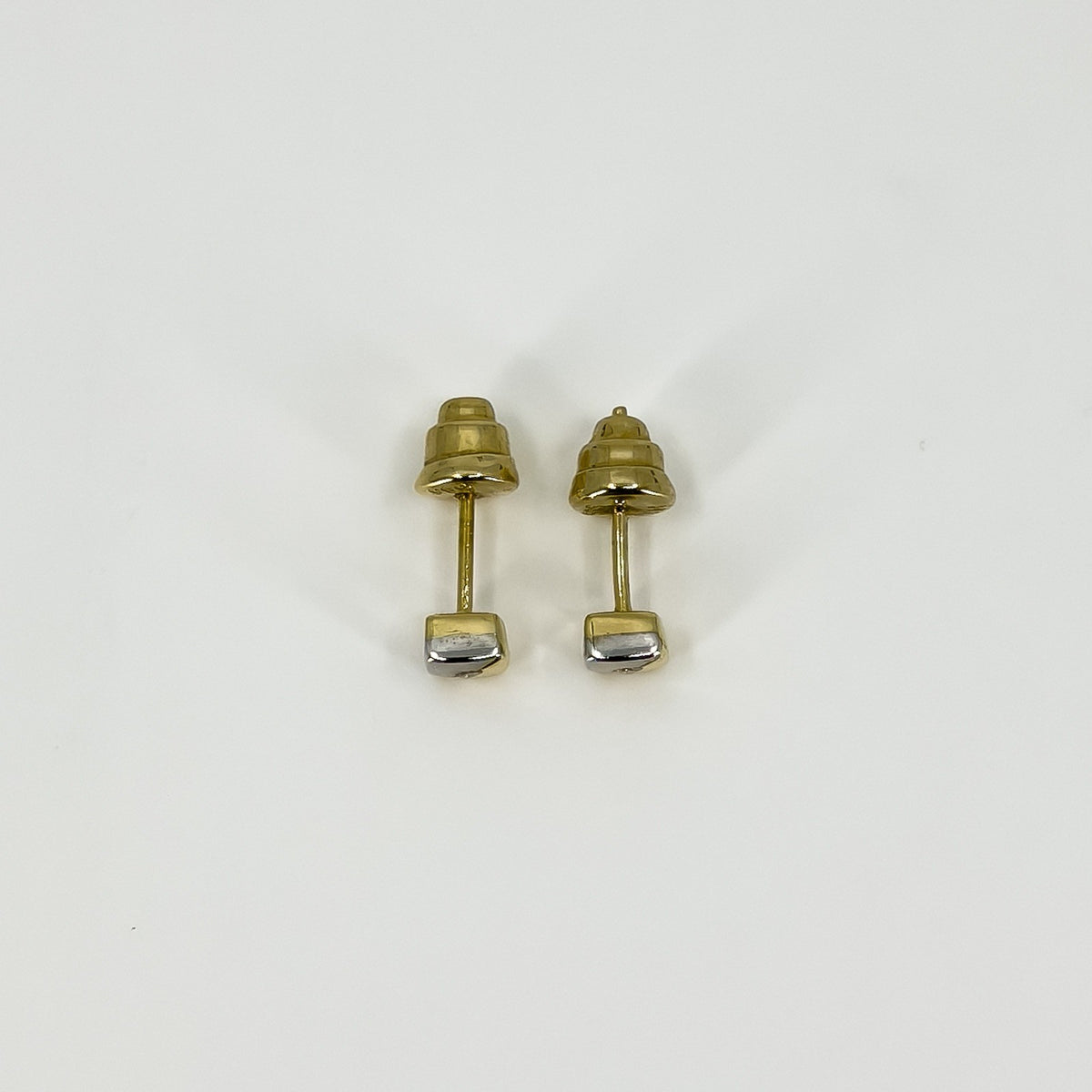 Small Chunky 14ct Gold Tiny Diamond Solitaire Square Stud Earrings 585