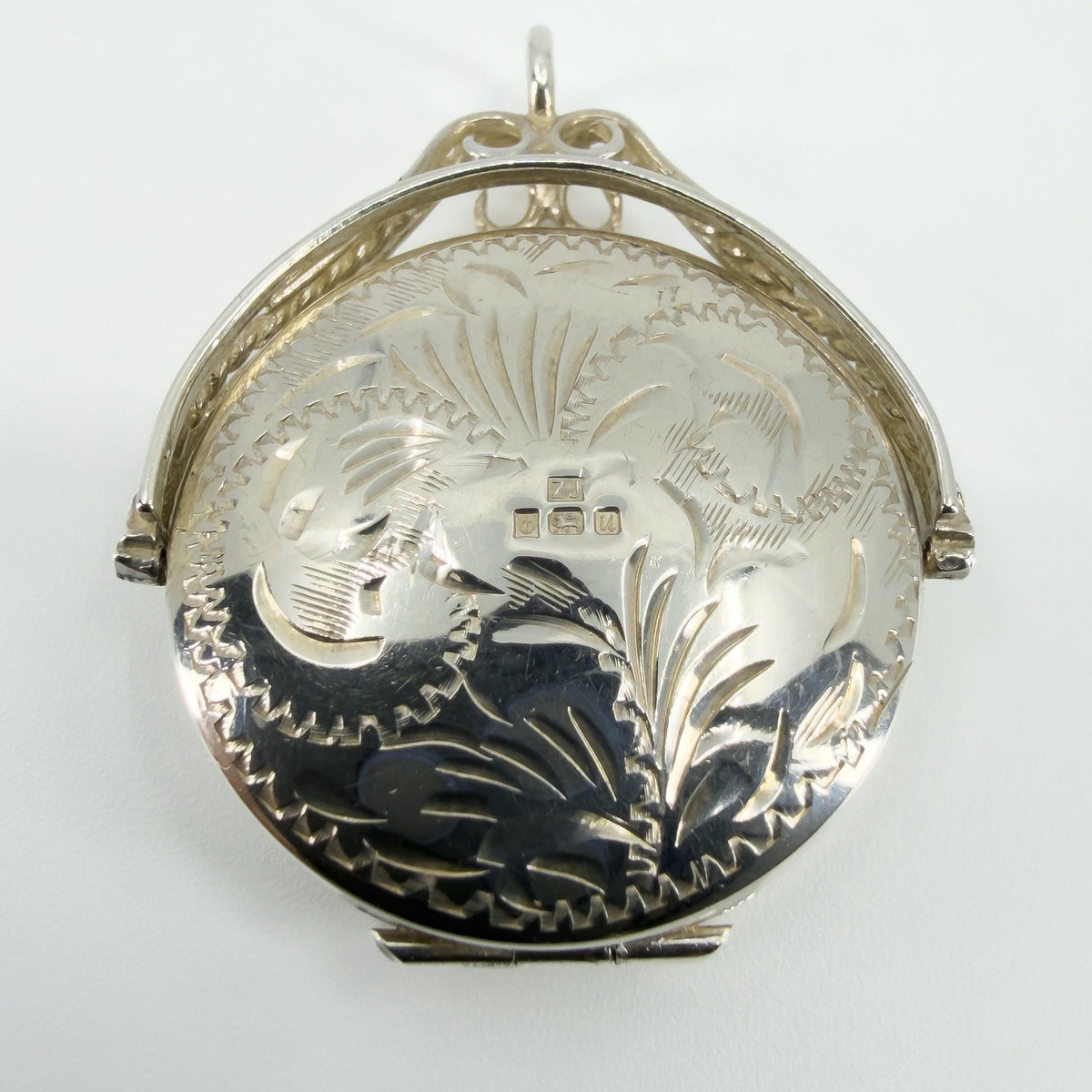 Vintage Sterling Silver Articulated Round Foliate Engraved Locket 925 Birm 1994